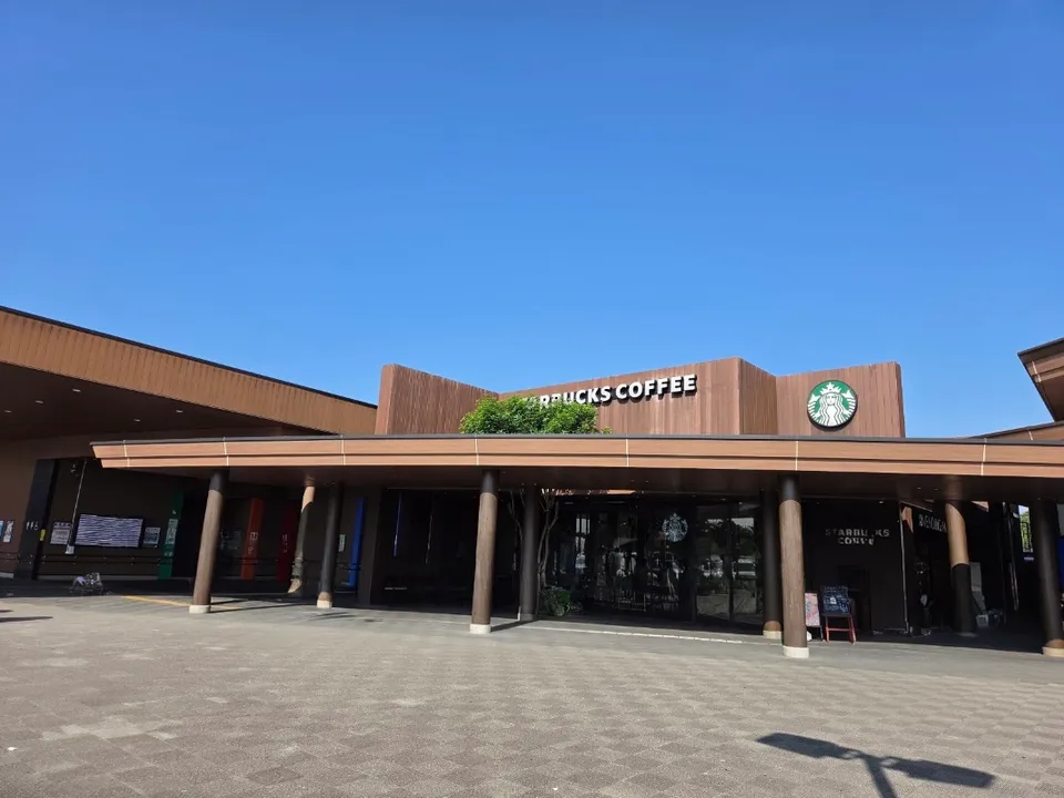 Coffee shops to Try Japan's Unique Regional Tastes, Vibes and other parameters contributing long title