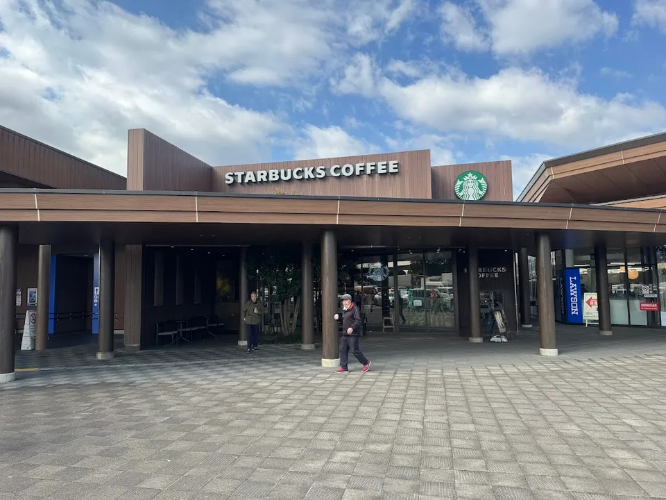 Coffee shops to Try Japan's Unique Regional Tastes, Vibes and other parameters contributing long title